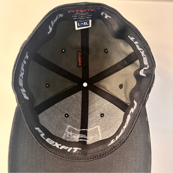 Defender flexfit hat L-XL - Picture 4 of 5